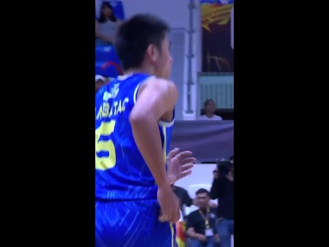 Rey Nambatac POWERS THROUGH THE DEFENSE 💪🏀 for TNT in 4Q | PBA Season 50 Commissioner’s Cup Semis thumbnail