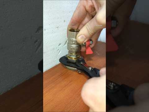 DIY Plumbing Basics! How to Screw in a Faucet When the Handle Bumps the Wall #diy #plumbing #tips thumbnail