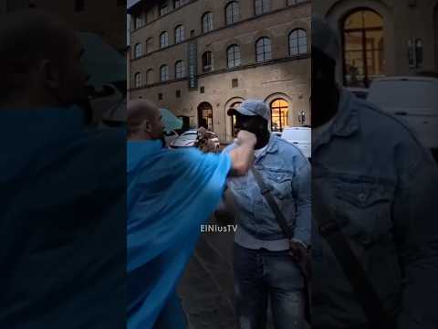 Estafador Callejero Intimida a los Tipos Equivocados thumbnail