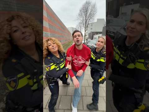 Thomas wordt opgepakt door de politie! 😱 thumbnail