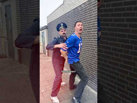 Politie arresteert Rutger! 😱 thumbnail