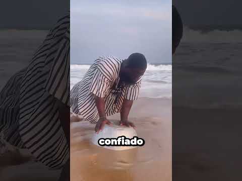 Pensó Que Sus Fideos Estaban A Salvo 🤯🍜 thumbnail