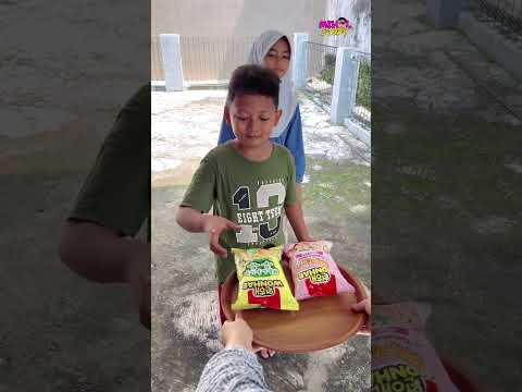 AZKA GA JADI NGAMBIL DUA &AKHIRNYA KEBAGIAN SEMUA?? #comedy #hiburansegar #funny #shorts #humor thumbnail