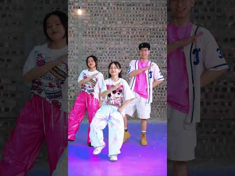 Follow us #dance #lecirque #day #nhay #minhx thumbnail