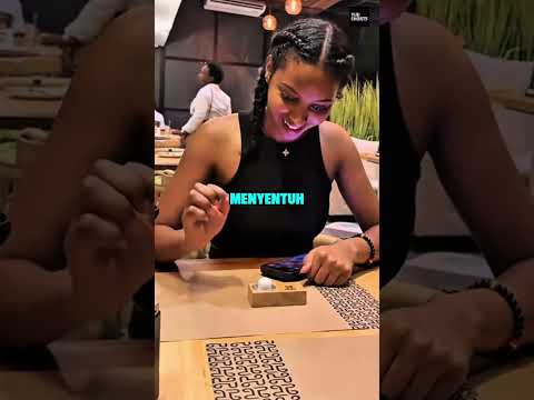Dia Kira Itu Makanan Mewah ? thumbnail