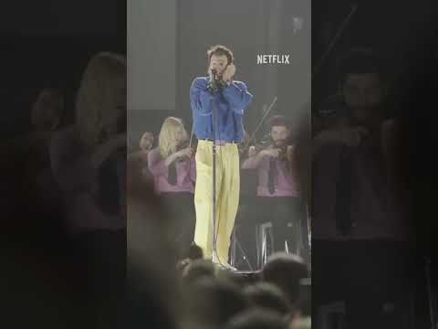 @HarryStyles performs Sign of the Times for @Netflix One Night in Manchester ? thumbnail