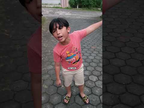 Siapa Kalian Yg Prnah Curi Mangga? Temannya Kaget Ara Blg Papa Liat Anak Yg Curi Mangga Tetangga 🥭🤔 thumbnail