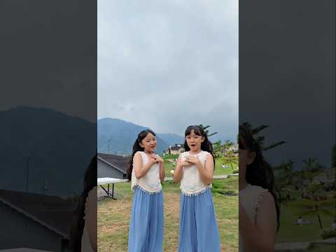 Oh My Darling I Love You #kembar #jogetseru #dance #trends thumbnail