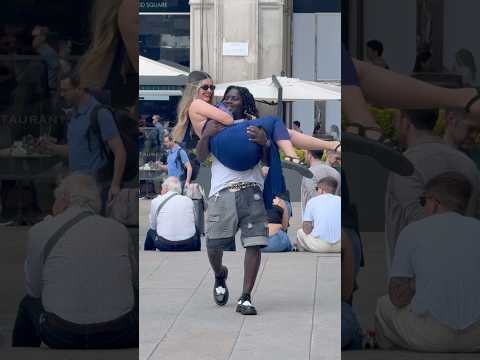 I put a smile on her face?? #fyp #smile #kindness #viralvideo #viralvideos #lovely #dance #musica thumbnail