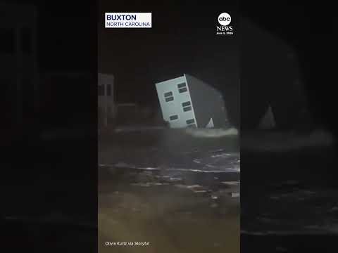 Another home collapses into ocean in North Carolina town thumbnail