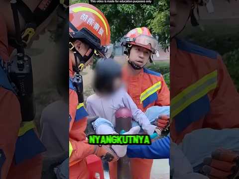 BOCIL INI TERJEBAK DIDALAM BESI TAMAN⁉️ thumbnail