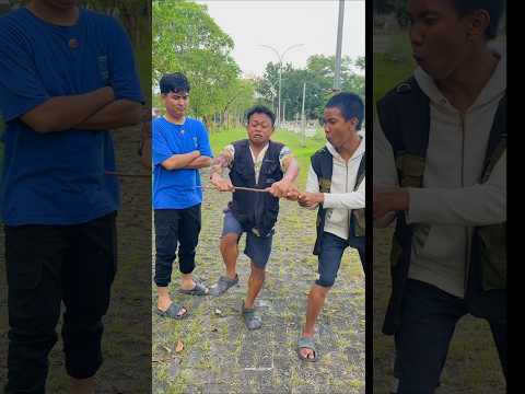 Alifba kuat bisa matahin ranting dan panjat pohon tapi harus ngopi dulu masehh thumbnail