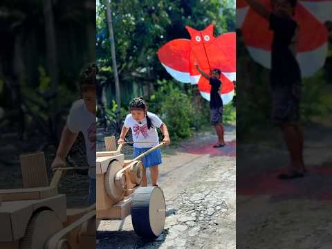 BOCIL TARIK LAYANGAN pakai miniatur TRAKTOR #layangan #kite #lucu #funny #ekperimen thumbnail