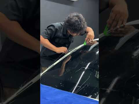 Bukan Tinted tau, ini Tempered Glass yang berfungsi untuk PROTECT cermin dari batu dan retak. thumbnail