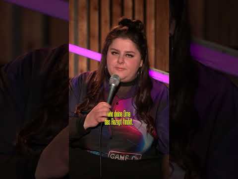Schmeckt wie bei Oma? I Rebecca Pap bei "falsch, aber lustig" thumbnail