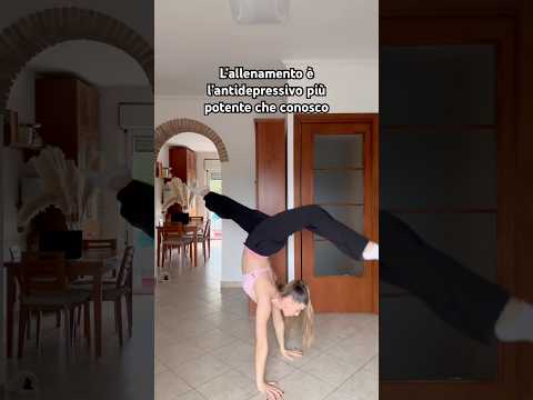 ALLENATEVI !! Quando non mi alleno sono più triste e stressata! Quando mi alleno l’umore si alza 😍 thumbnail