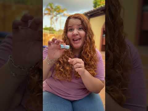 QUANDO MINHA IRMÃ QUER COLAR MINHAS FIGURINHAS 😡 thumbnail