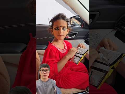 Cô bé giúp đỡ người ăn xin #trendingshorts #trendingvideo #shorts #shortsviral #viralshorts thumbnail