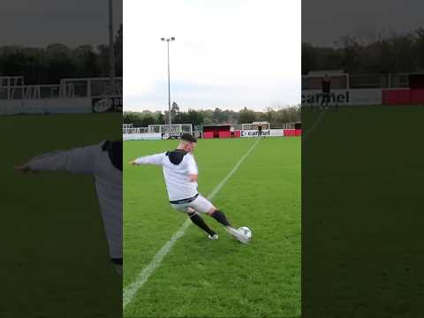 PREMIER LEAGUE WINNER Declan Rice is TOOO Tekky! 🏆🤩 #football #footballskillschallenge #soccer thumbnail