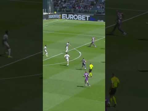 Differenza tra un PORTIERE SERIO e DI GREGORIO #juventus #digregorio thumbnail