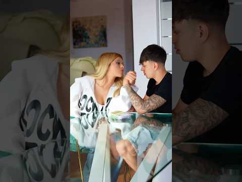#humor con mi mejor amigo #shortsvideo thumbnail