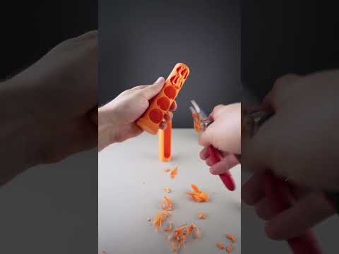 Satisfying 3D Print: Twist Dice Holder in Action! 🎲🧲 thumbnail