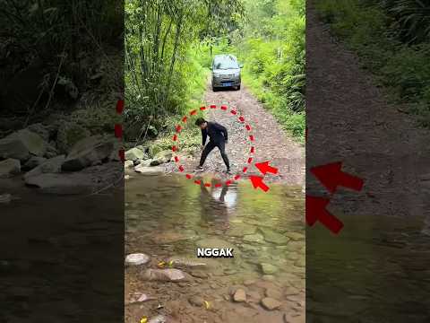 Gak Nyangka, Sopir Ini Nekat Nolongin Cowok Itu dari Air Dalam.. 🚗🌊 #shortsvideo thumbnail