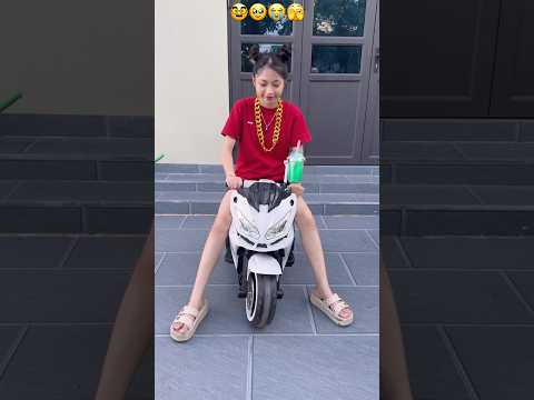 Thiết bị cần thiết khi đi xe ô tô xe máy #funny # funny video #funnyshorts thumbnail