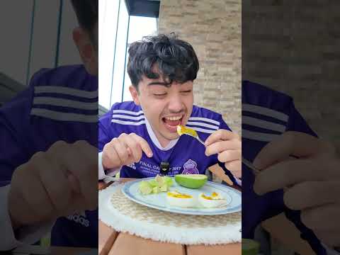 RONALDO'NUN KAHVALTISINI DENEDİM! thumbnail
