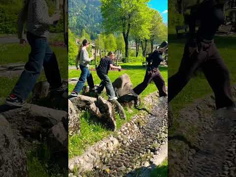 Aurora e Ludovica in Montagna ??️ #auroraeludovica #shorts thumbnail
