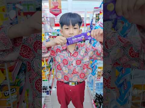 Kakak Rafa Gak Boleh Beli Coklat #shorts thumbnail
