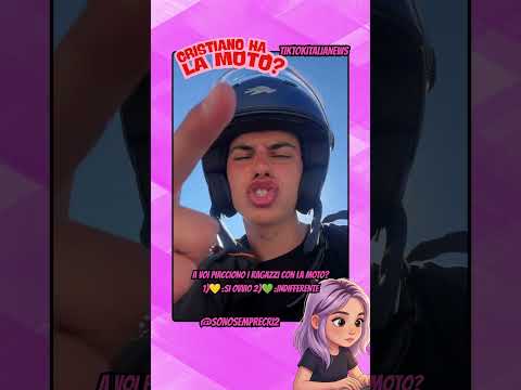 CRISTIANO BORSI HA PRESO LA PATENTE PER IL MOTORINO #tiktok #webboh #perte #greenscreen thumbnail