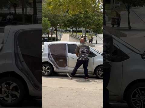 La puerta / desmontada ? #viralreels #funny thumbnail