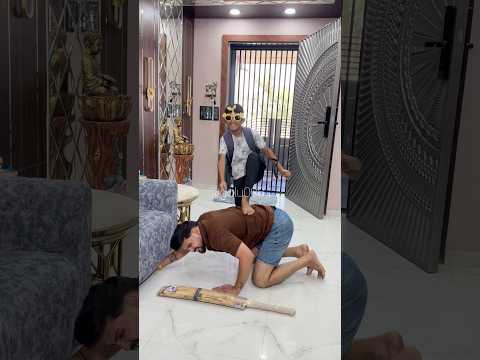 येसा कौन करता है भाई ? #youtubeshorts #comedy #funny #shorts #golu008 #garmikichutti thumbnail