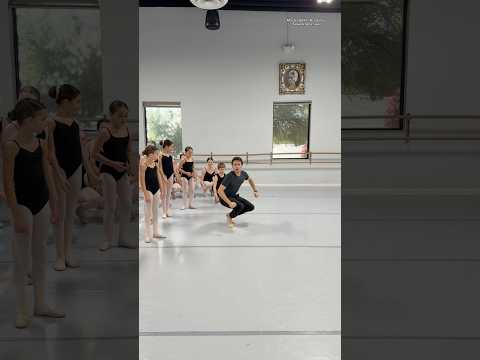 THIS TREND 🤣😂😶 #ballet #dance #funny #funnyvideo #funnyshorts thumbnail