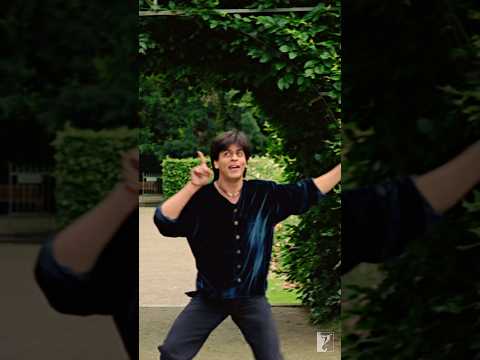 #DilToPagalHai dil deewaana hai ♥️ | #ShahRukhKhan | #KarismaKapoor | #RomanticSong thumbnail