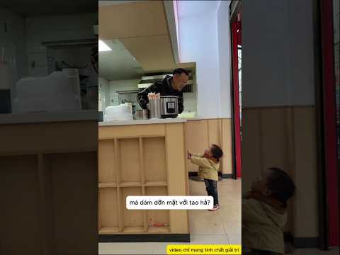 Anh lùn xếp hàng mua đồ và cái kết #shorts thumbnail