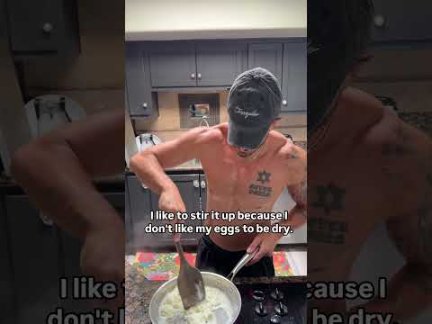 What ￼I eat to stay lean post workout after a day of fasting. thumbnail
