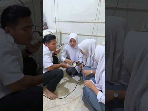 Gara2 colokan hitam😱 #funny #comedy thumbnail