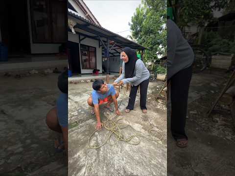 MANG UNI DI TARIK PAKE TAMBANG TAPI SELAMAT thumbnail
