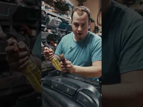 Domowy detailing foteli z BMW ? | Moto Fachury #shorts thumbnail