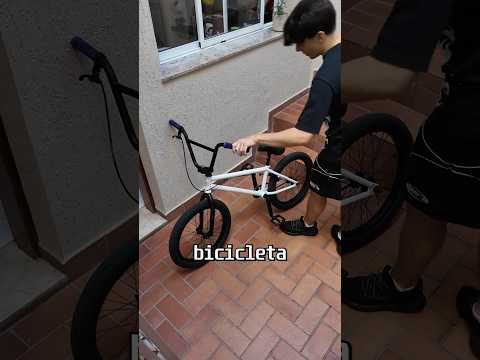 Gasolina ta cara então comprei uma BMX kkkk thumbnail
