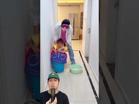 PAPA SURUH ADIK SEMBUNYI DIKEJAR HANTU‼️😱 ​@PresentHunt #remix #dubbing #trending thumbnail