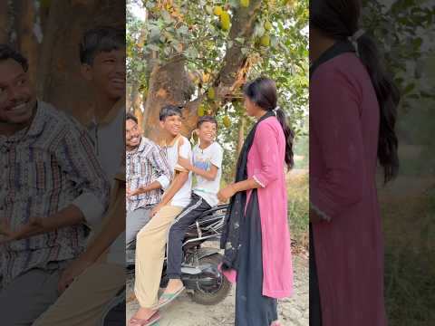 Chiku Jeet Aarya Scooty Par Beth Gaye Tabhi ? #shorts #ytshorts #viralvideos #scooty thumbnail