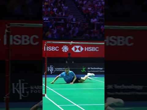 How did he win this rally?! #shorts #badminton #BWF thumbnail