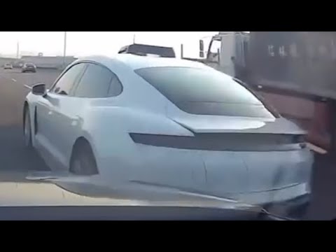 【肇逃影片】有錢開保時捷沒膽面對（車號：EAK-6968）（2026.05.28 國道一號台中大雅段 thumbnail