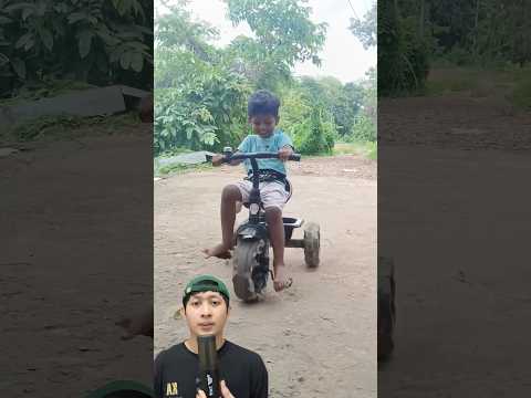 ADIK PRANK PAPA DAN MAMA BELAJAR SEPEDA SENDIRIAN‼️🤯😱@vrvlogsthalassery #remix #dubbing #trending thumbnail