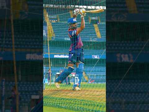 The art of perfect timing ✨ | #MumbaiIndians #OneFamily #TATAIPL #PBKSvMI thumbnail