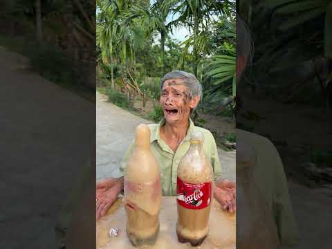 Món quà Cocacola bất ngờ dành cho Ông nội🎁😳#shorts thumbnail