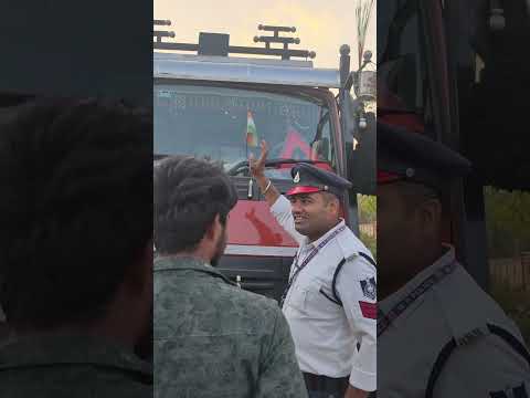 नियम और शौक से चलेंगे तो Police भी खुश रहेगी ❤️🙏 #roadsafety #drivingrules #shorts thumbnail
